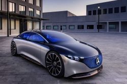 Mercedes-Benz Vision EQS Concept Is a Take on Modern Luxury