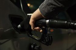 Trump Administration Looks to Solidify Rollback of Fuel Economy Regulations