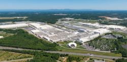The World’s Largest BMW Plant By Volume in South Carolina Produces a Record Number of Vehicles in 2021, Including Plug-in Hybrids