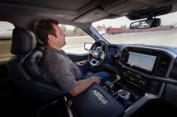 IIHS Creates New Guidelines to Test Semi-Autonomous Driver-Assist Systems