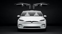 Tesla Begins Moving Model S and Model X to 'Tesla Vision'