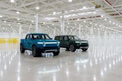 Electric Truck Maker Rivian Hires Magna International Executive as Chief Operating Officer, Will Help to Fix its Production Problems