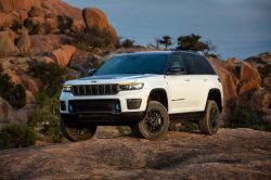 2023 Jeep Grand Cherokee Trailhawk Now PHEV Only